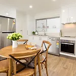 Sleeping In Style - Central & Sophisticated