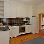Red Brick Beauty - Central Cottage