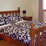 Treetops Hideaway Albury