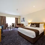 Best Western Plus Hovell Tree Inn