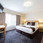 Best Western Plus Hovell Tree Inn
