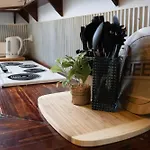 East Albury Home Near Hospital & Sports Precinct