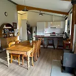 Peaceful Getaway In Stunning Bush Setting