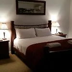 Lake Hume Resort