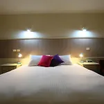 Lake Hume Resort