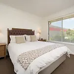 Living In Luxury - Central & Sophisticated