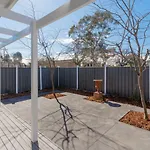 Gorgeous Alma St Villa
