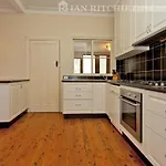 Red Brick Beauty - Central Cottage