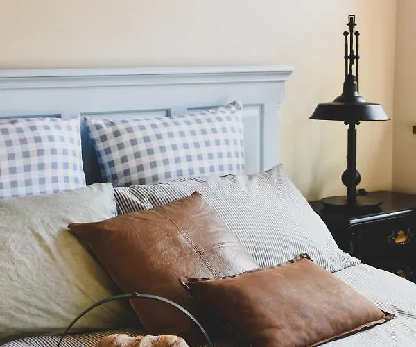 Millers Nook - Central Charm