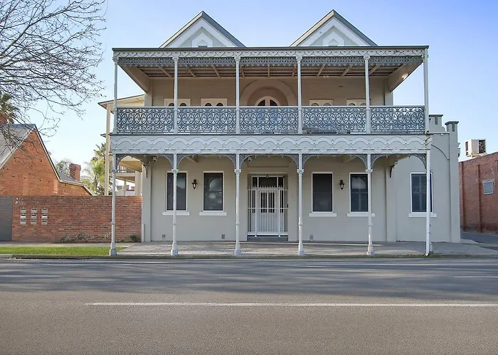 Albury Suites - Waterstreet