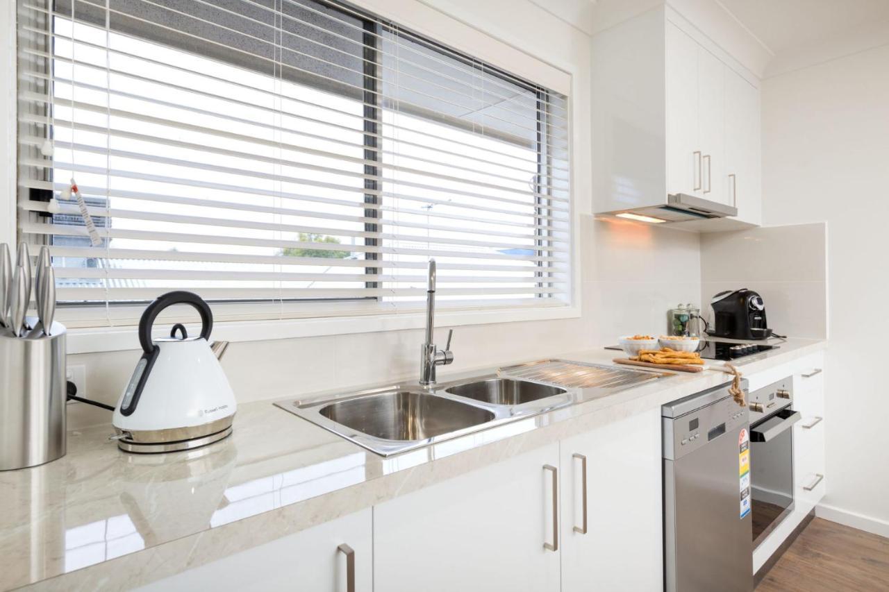 Sleeping In Style - & Sophisticated Holiday home *