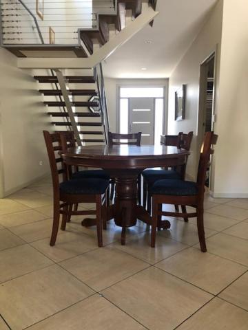 Apartment Executive 4br Townhouse Albury