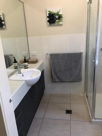 Executive 4br Townhouse Apartment *