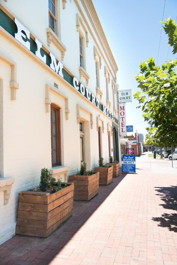 Motel Elm Court 3*