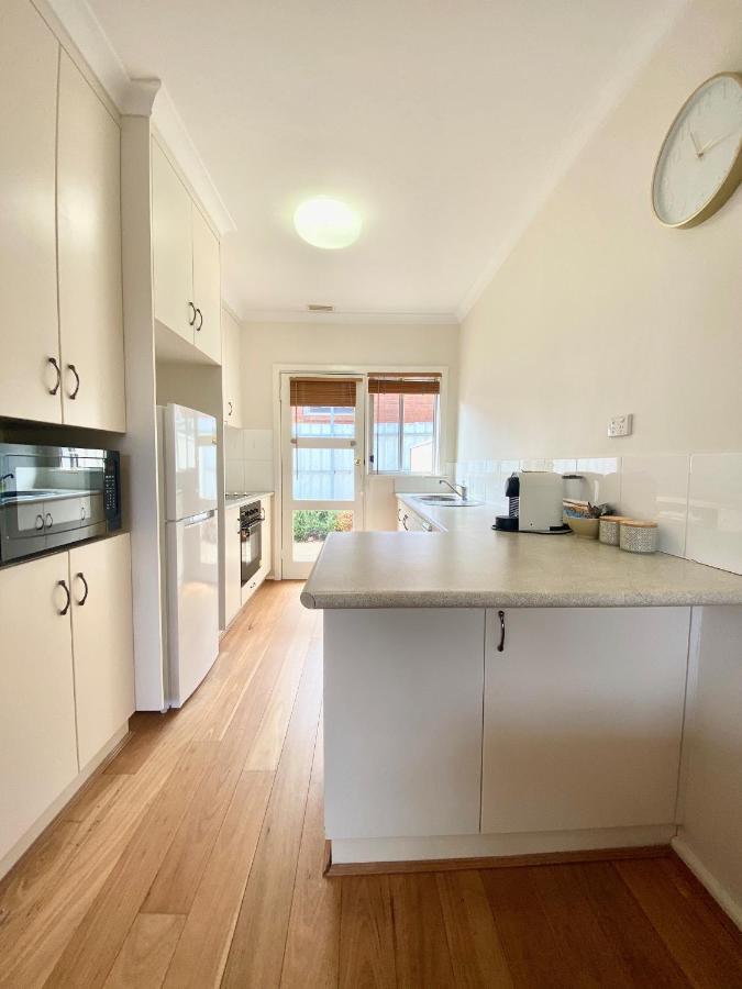 Stanley St Apartment *