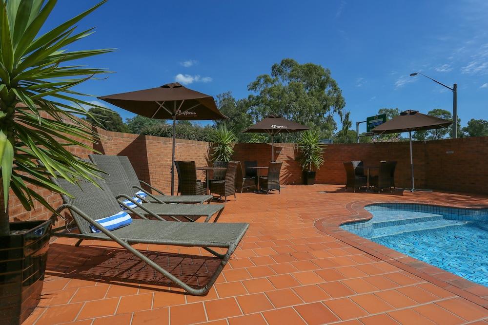 Western Hovell Tree 4*