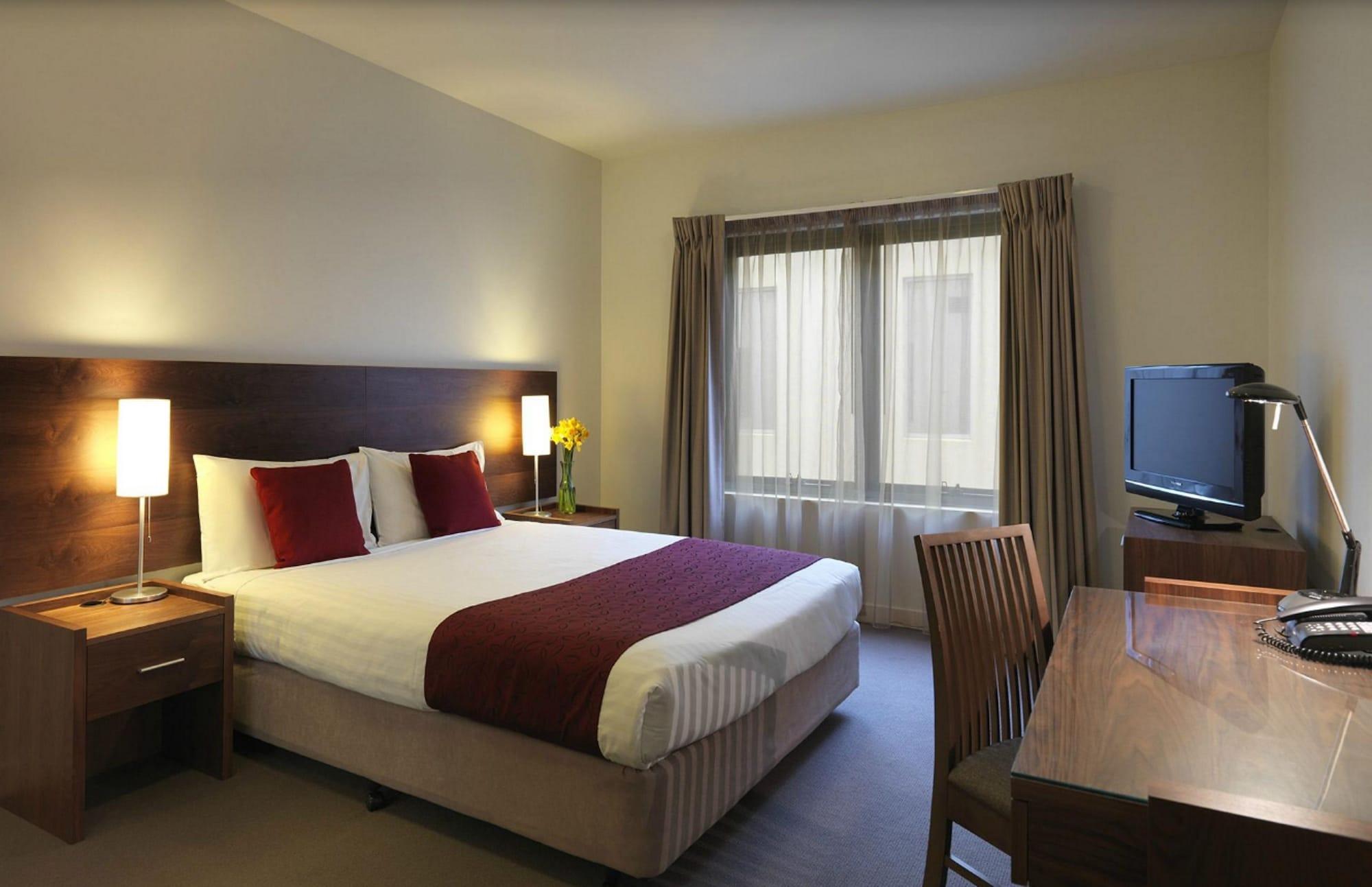 Quest Aparthotel 4*