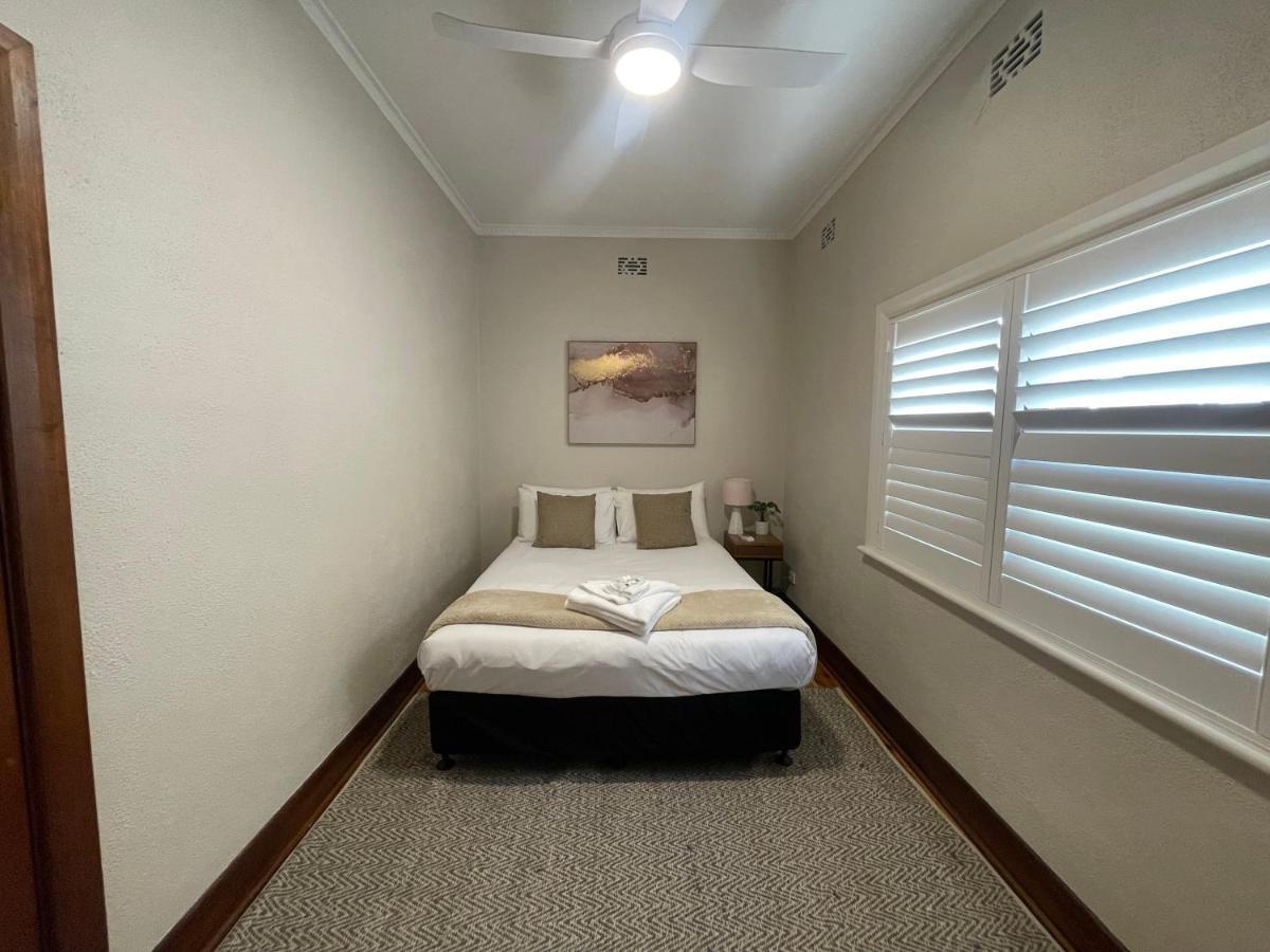 Astor Motel