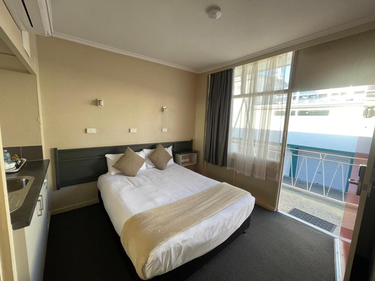 Astor 3* Albury