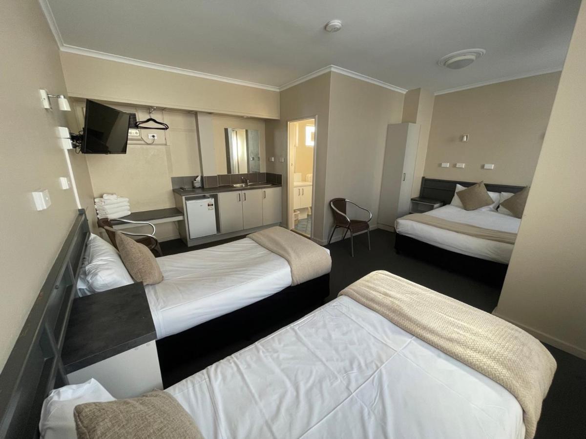 Astor Motel
