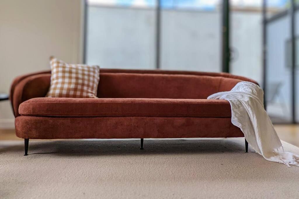 Location & Luxury 2br 2 Bath Apartment Albury