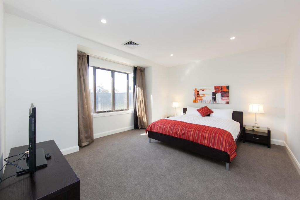 Abode Apartment *
