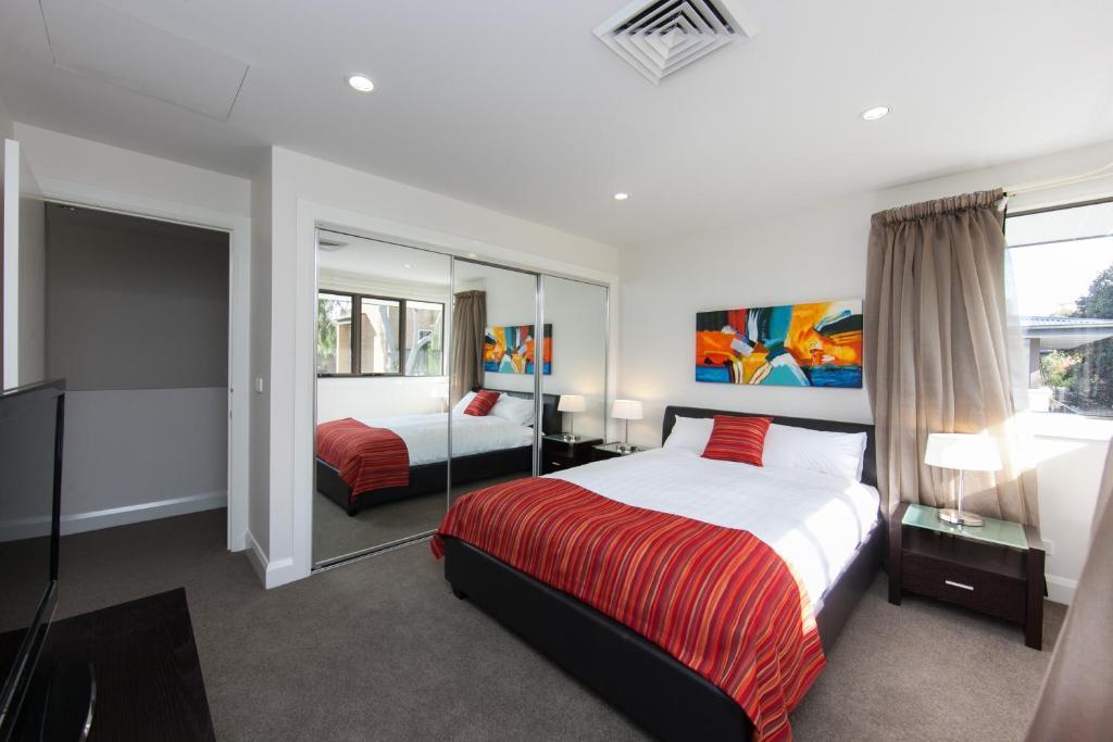 Abode * Albury