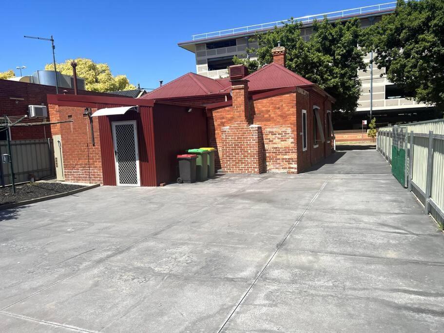 The Cosy House - * Albury