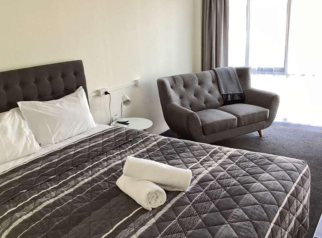 Hotel Commodore Motor Inn 3*