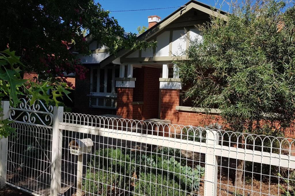 Holiday home Crisp Albury