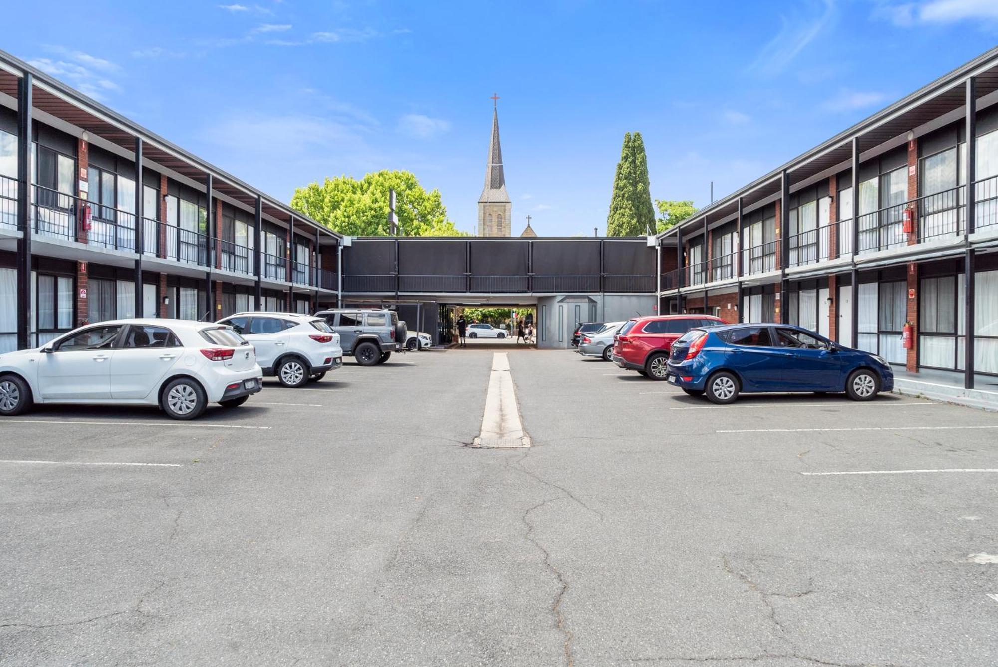 Hotel Commodore Motor Inn Albury