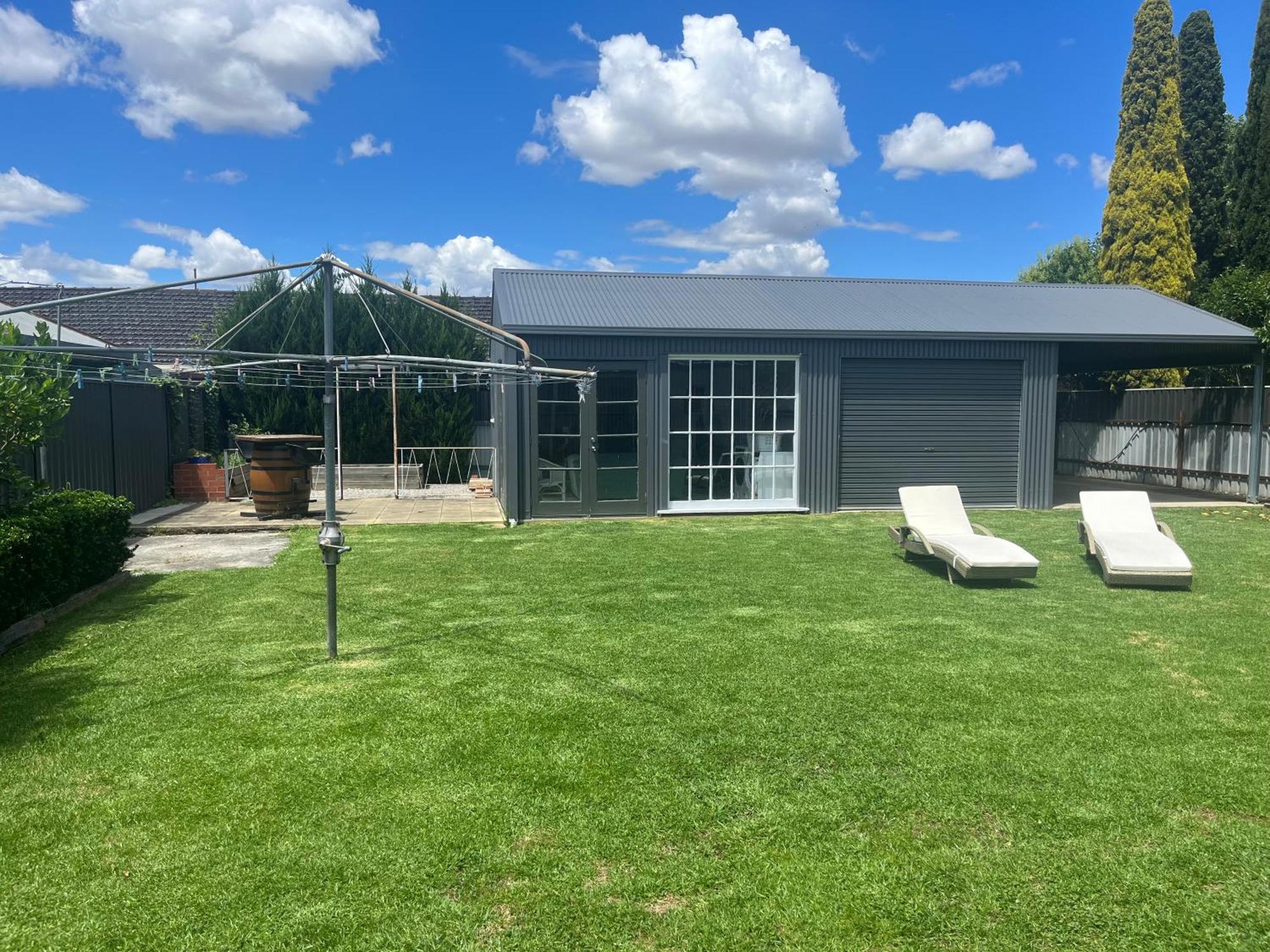 Somerby! Modern Character Property! Cbd,pets,park Holiday home *