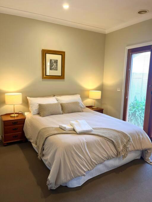 Holiday home Grand Retreat In Town Albury