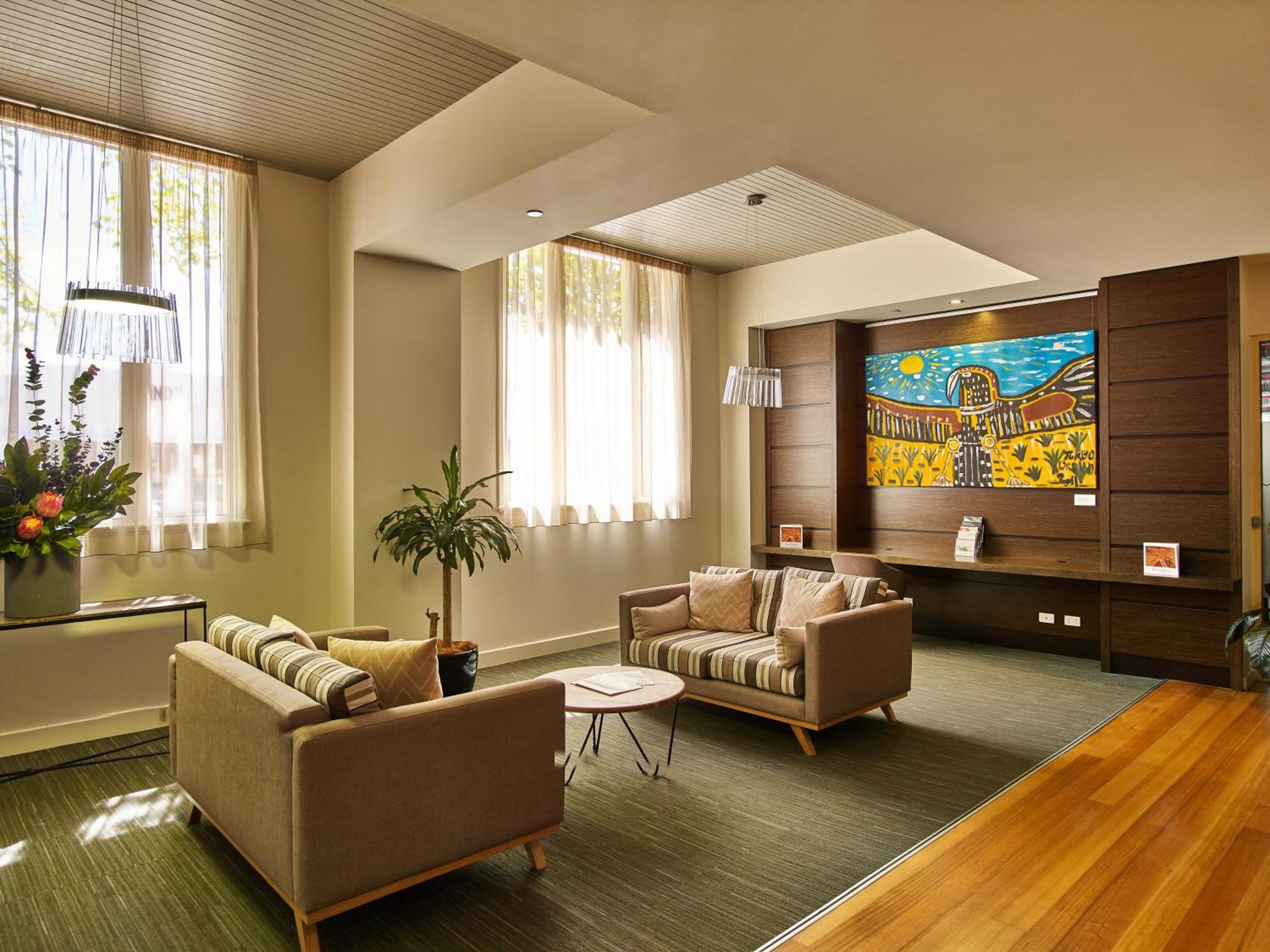 Quest On Townsend Aparthotel 4*