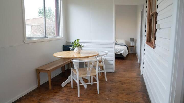 East Near Hospital & Sports Precinct Holiday home
