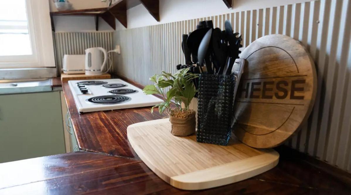Holiday home East Near Hospital & Sports Precinct *