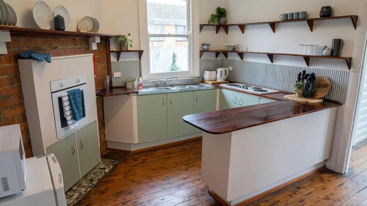 East Near Hospital & Sports Precinct *