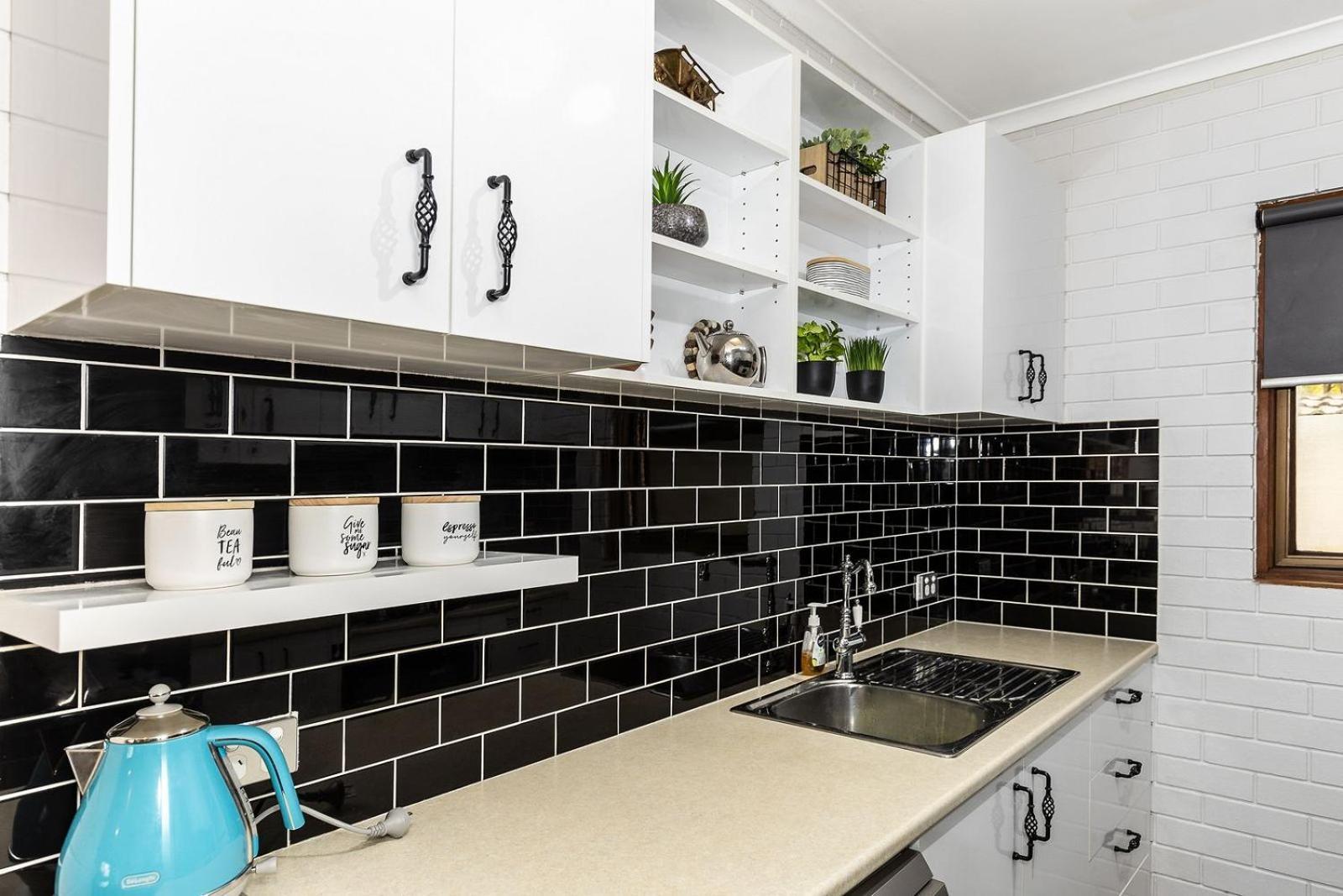 Mclennan's Corner Apartment