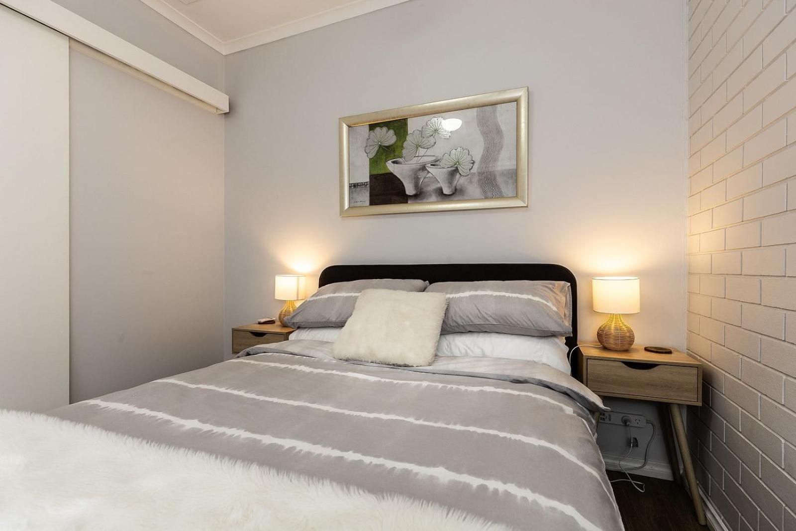 Mclennan's Corner Apartment *