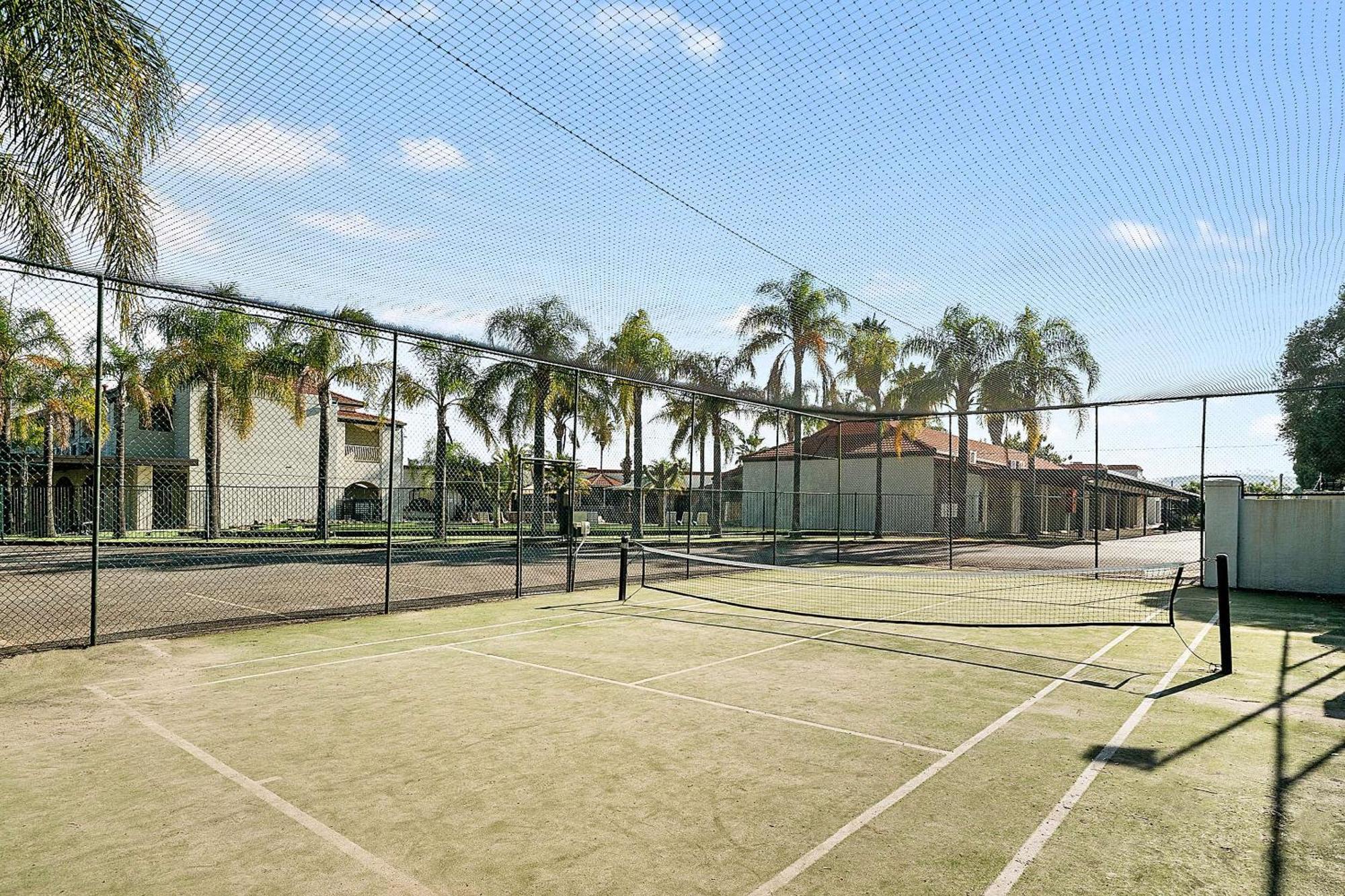 Resort Quality Siesta Albury