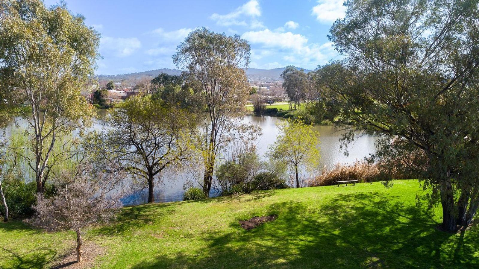 Cosy And Quiet Down South Albury