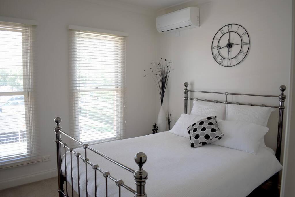 Sophisticated Elegance At The Gardens