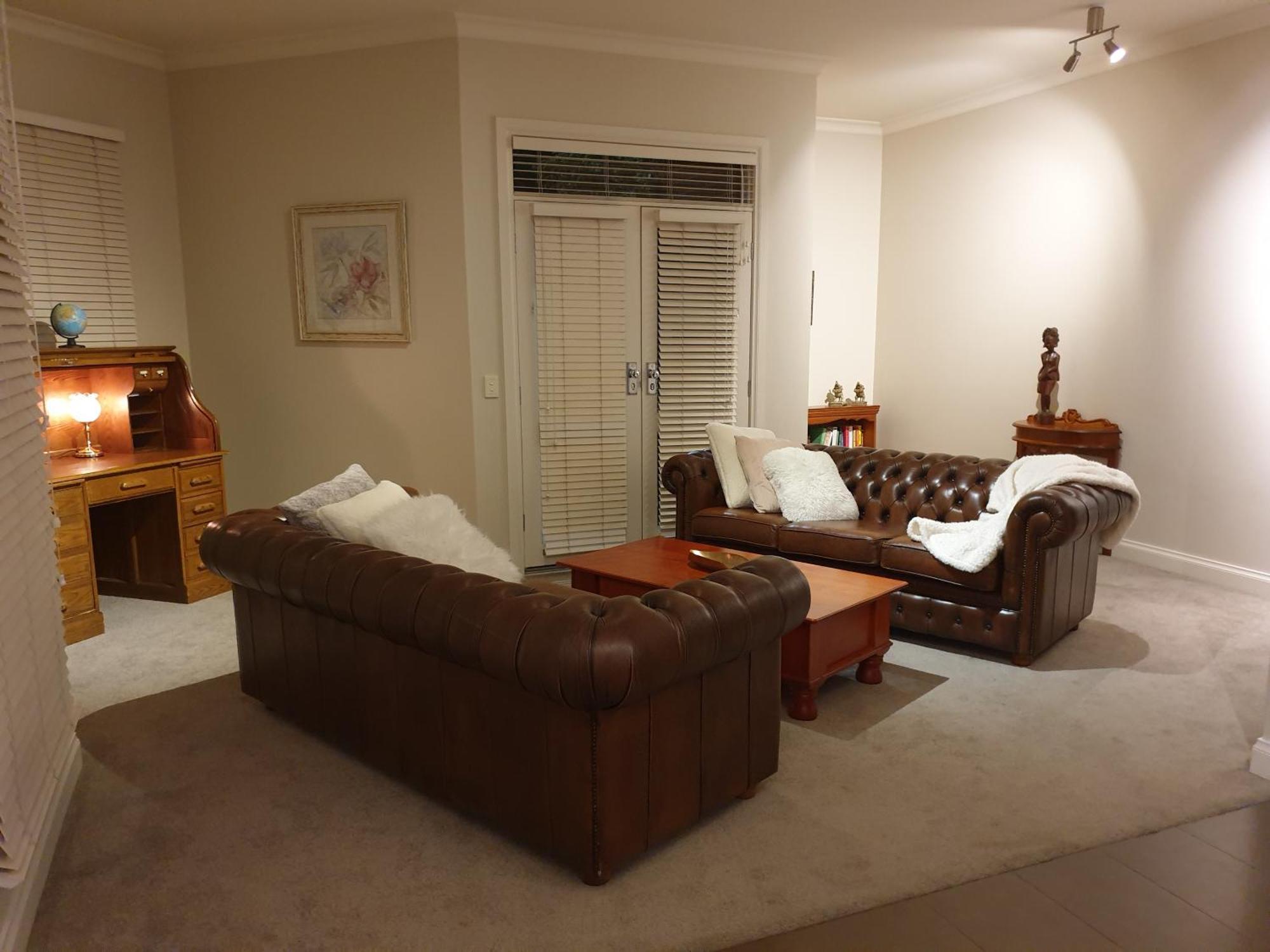 Holiday home Sophisticated Elegance At The Gardens Albury