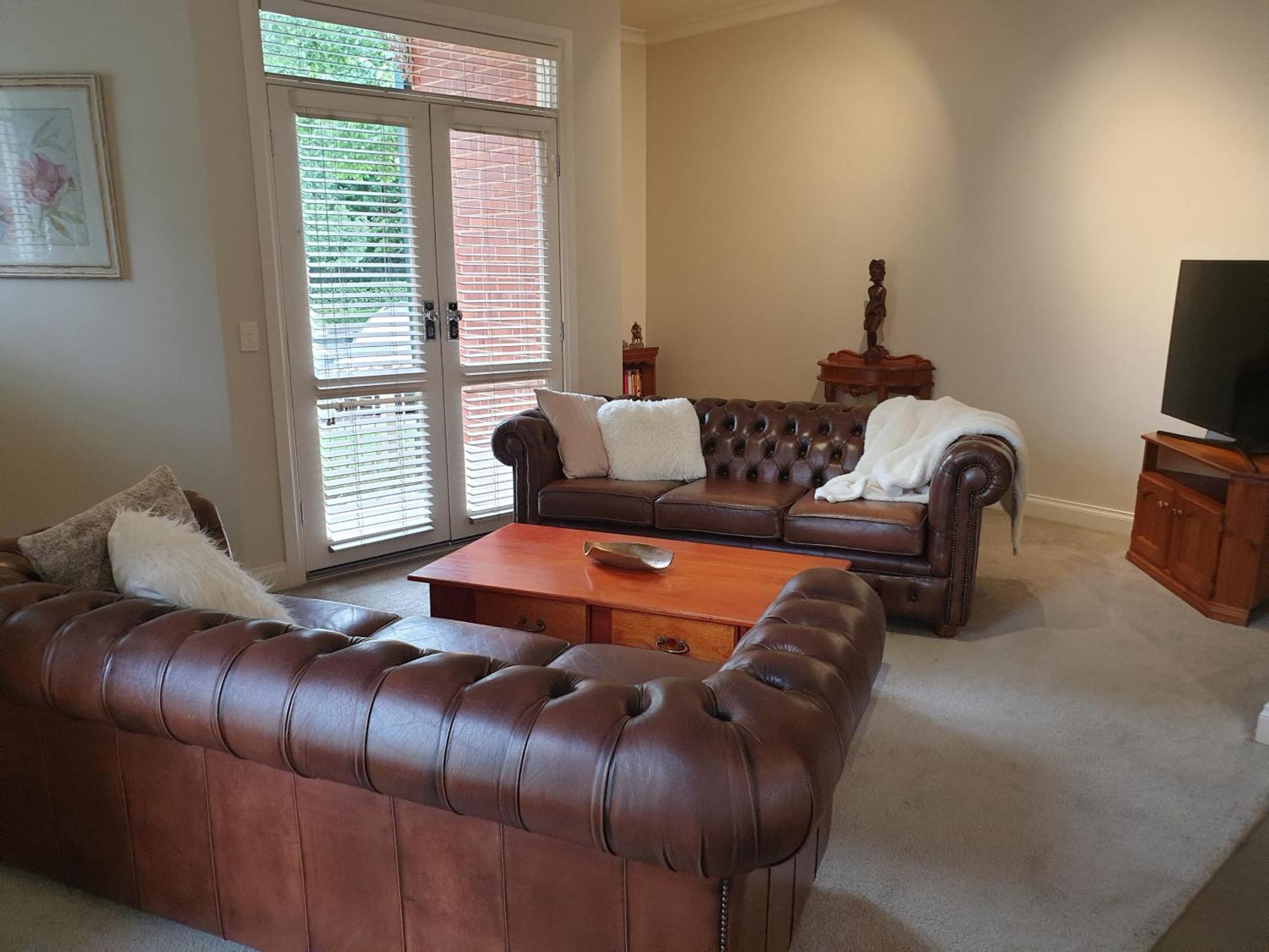 Sophisticated Elegance At The Gardens Holiday home