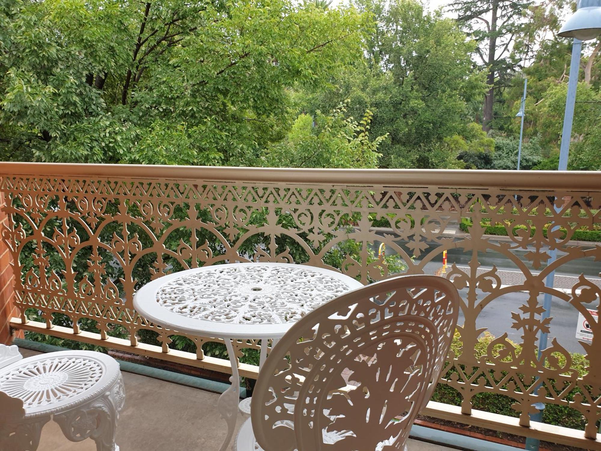 Sophisticated Elegance At The Gardens Holiday home *
