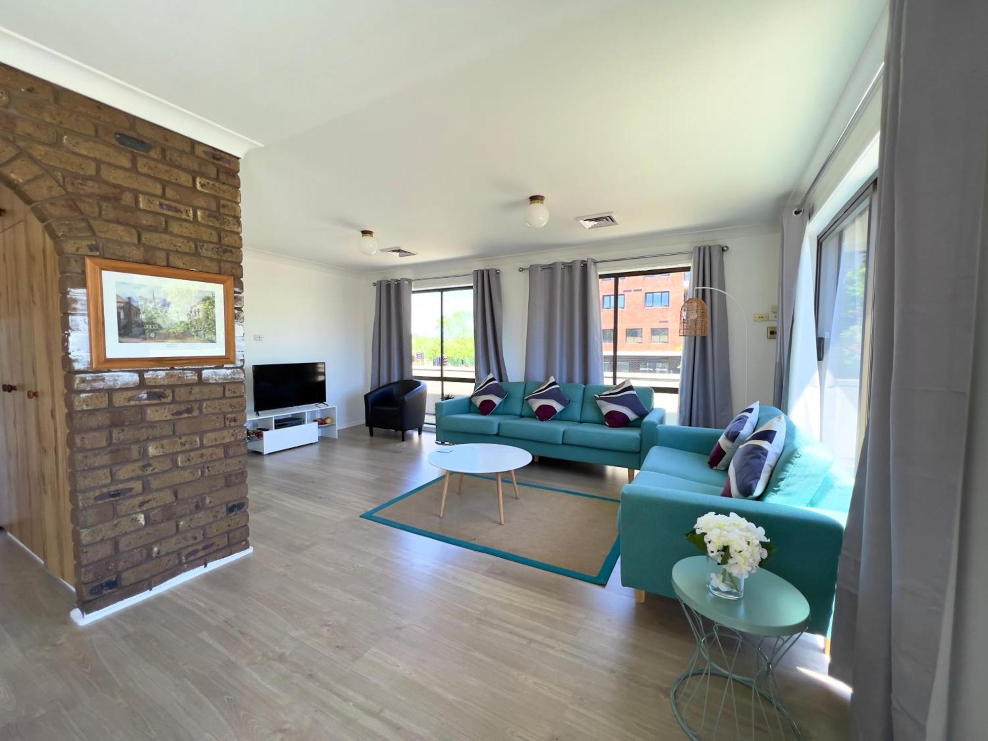 Garden Court Aparthotel