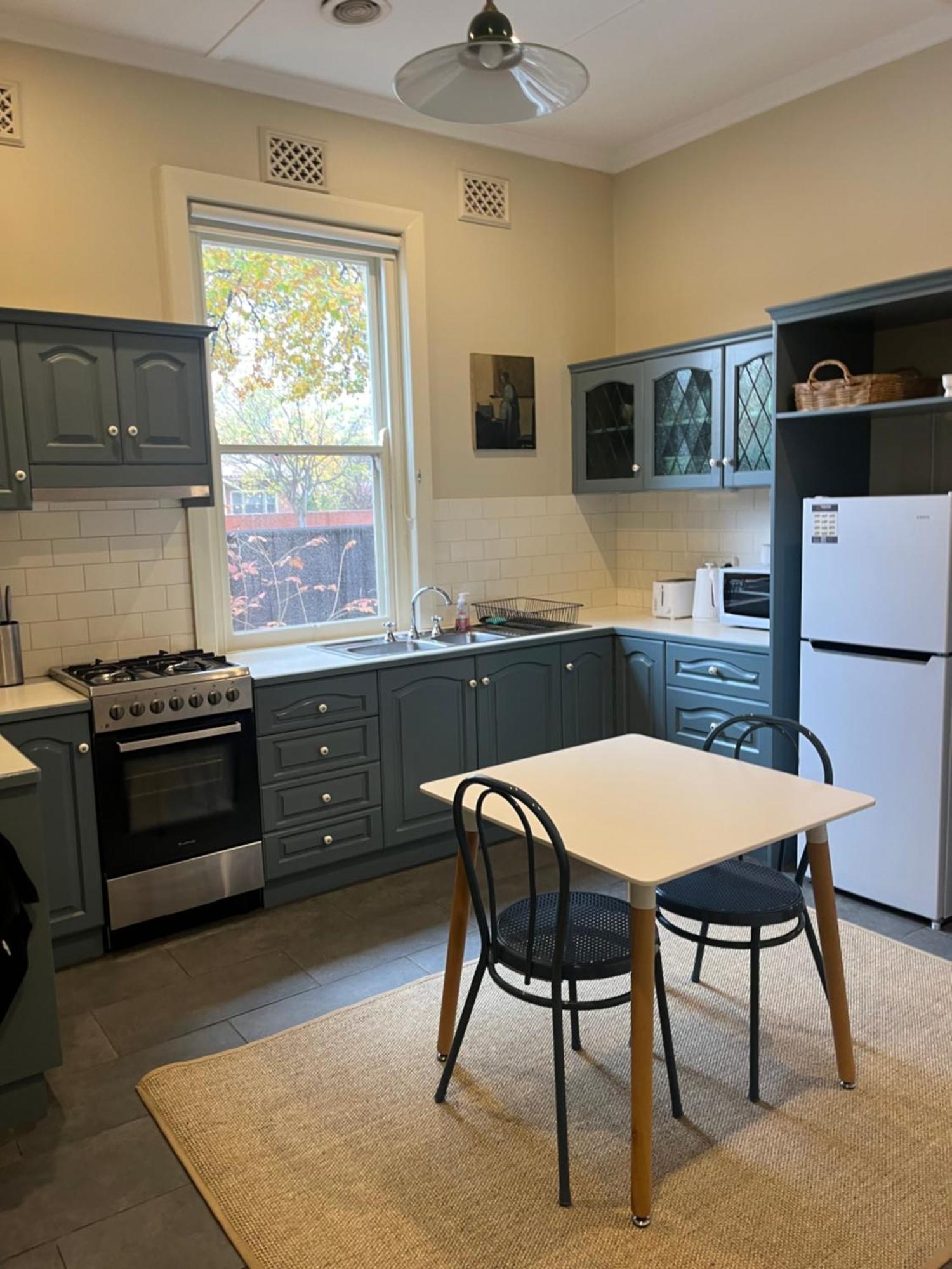 Kelpie Cottage! Cbd,sleeps7,pets,parking