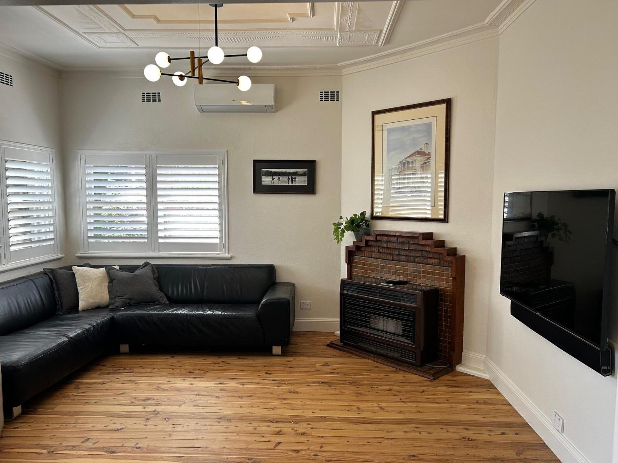 Pristine And Private On Pemberton Apartment *