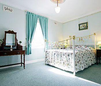 Bed & Breakfast Briardale 4*