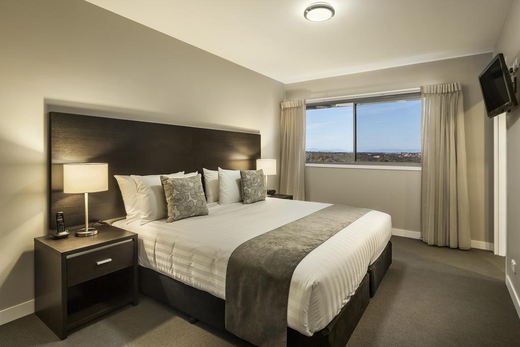 Quest On Townsend Aparthotel 4*